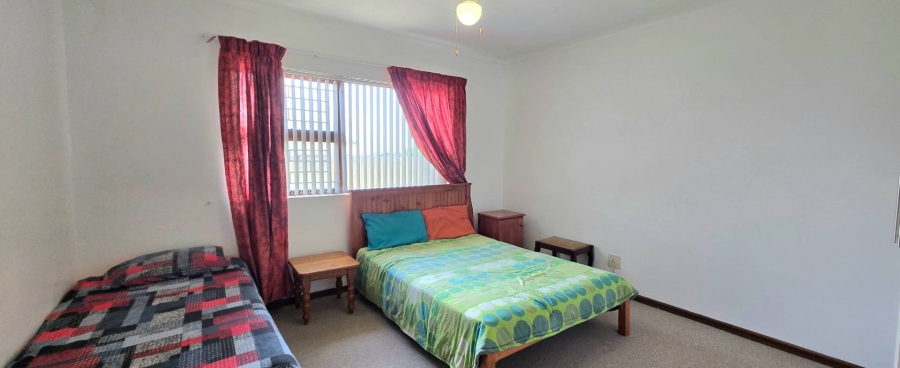 3 Bedroom Property for Sale in Franskraal Western Cape